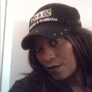 Meet your Posher, Norana